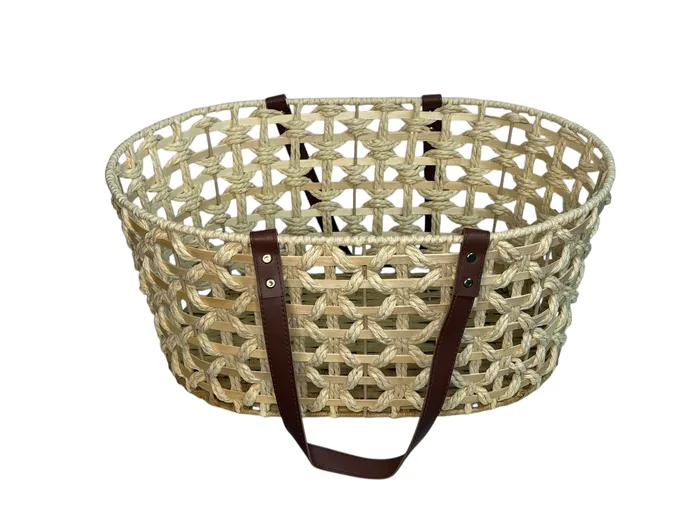 סל שוק קלוע עם ידיות עור