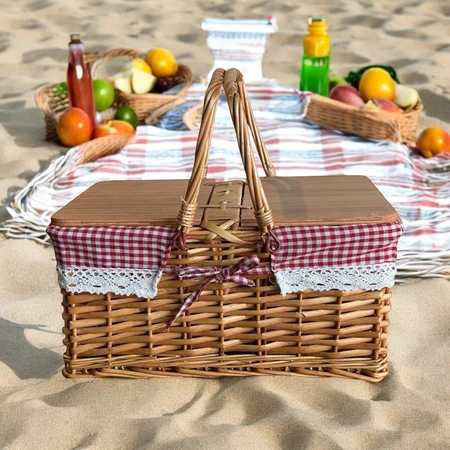 סל פיקניק מלבני קש עם מכסה עץ